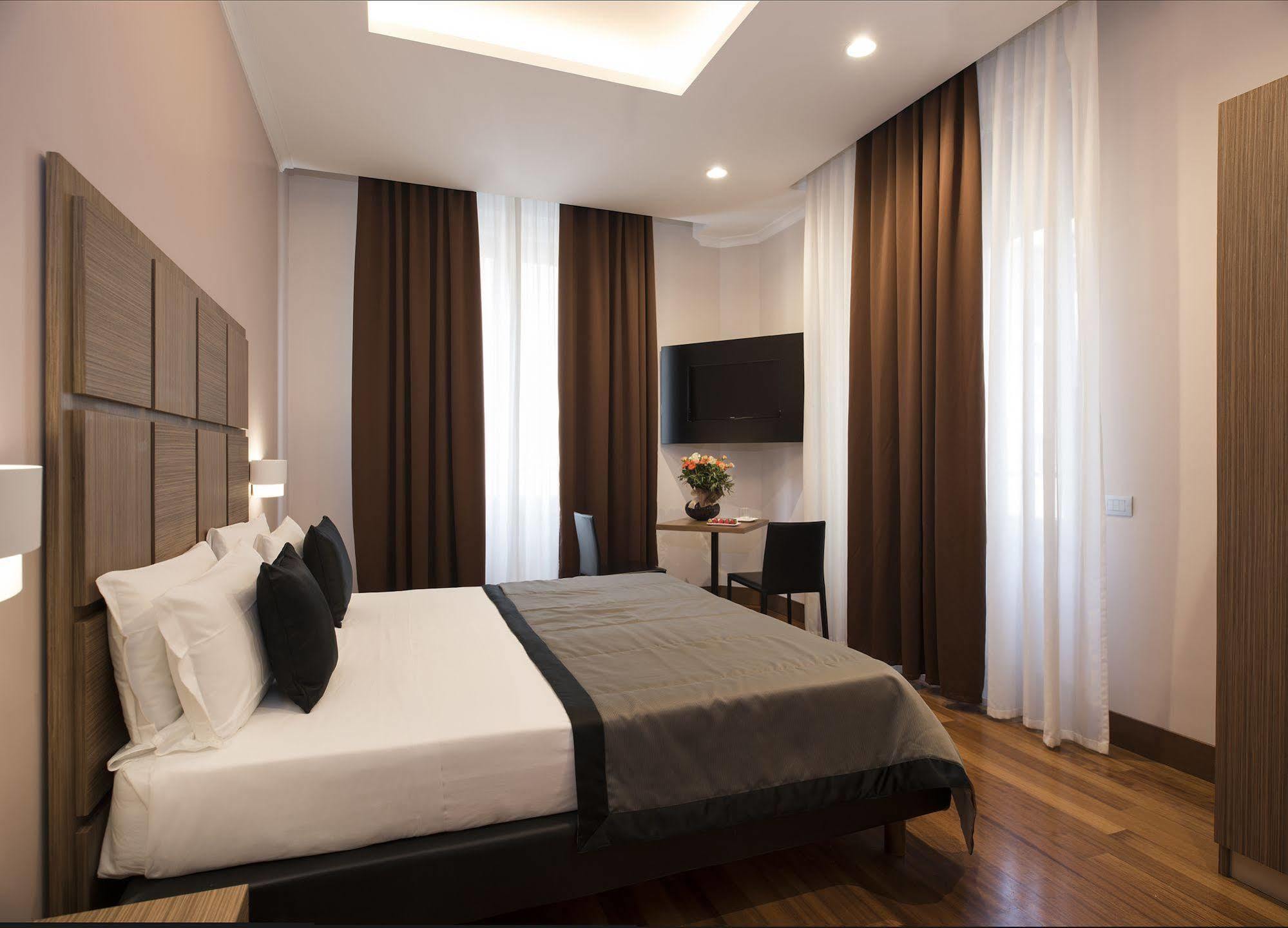 Art - Gruppo Trevi Hotel 4*